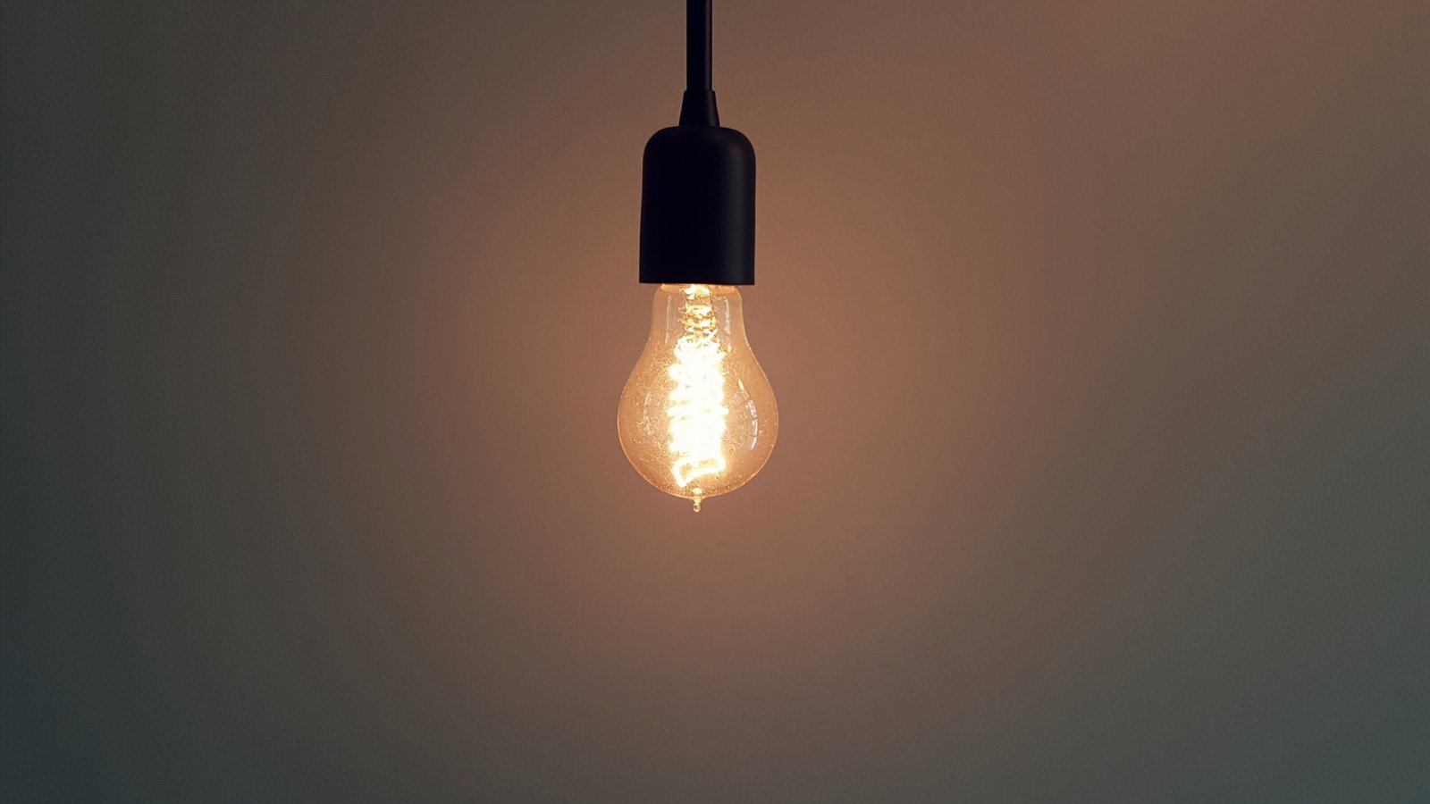 Tormenta deja sin luz a 280 mil usuarios en Nuevo León