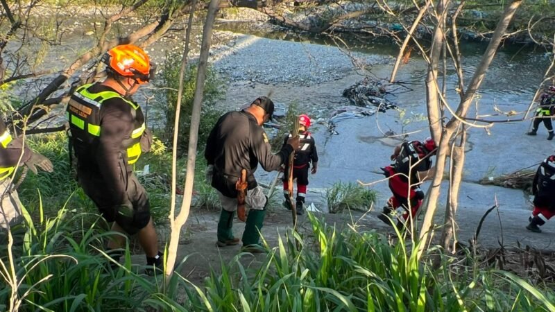 Continúa búsqueda de Héctor, menor arrastrado por la corriente en Monterrey