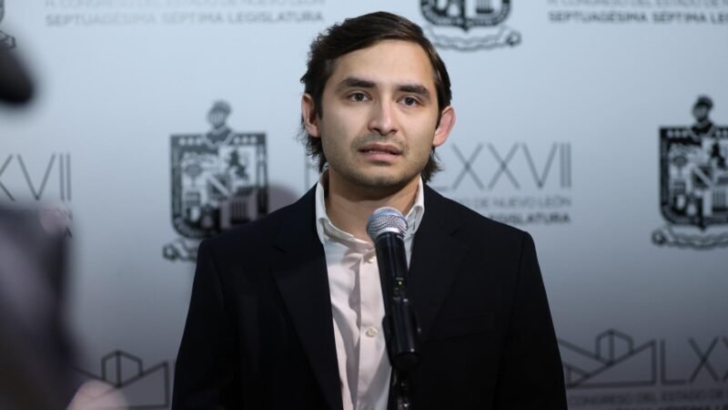 Anuncia Rodrigo denuncia contra su bancada por nexos con el PRIAN