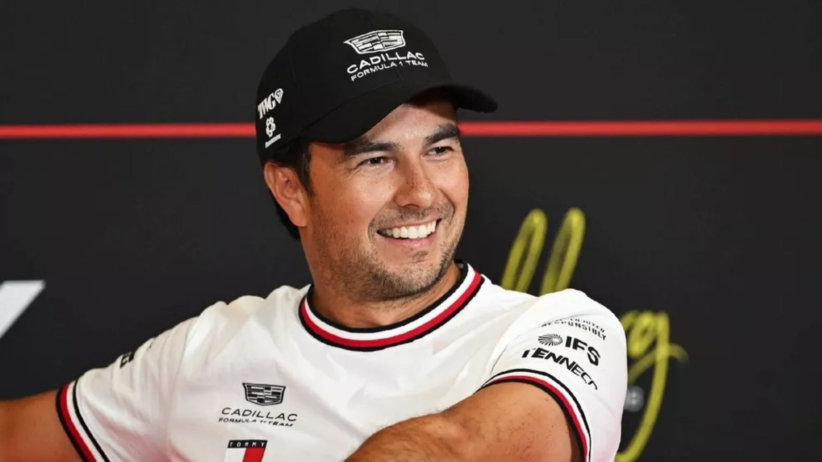 Checo Pérez abandona el GP de Austria por fallas