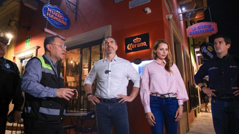 Monterrey entrega renovado Barrio Antiguo