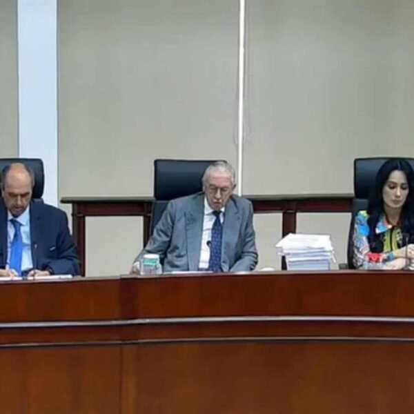 TFJA frena fallo sobre megadeuda de Nuevo León