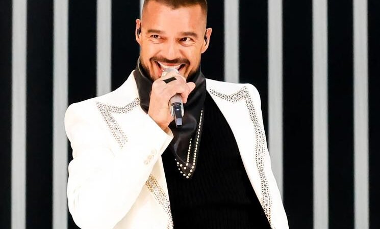 Reviven demanda contra Ricky Martin por tema mundialista
