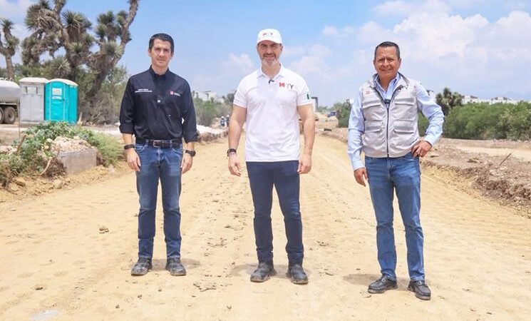Supervisa Adrián de la Garza obras del Circuito Vial Poniente