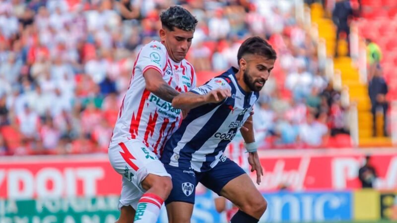 Necaxa vence Rayados con un gol en los últimos minutos