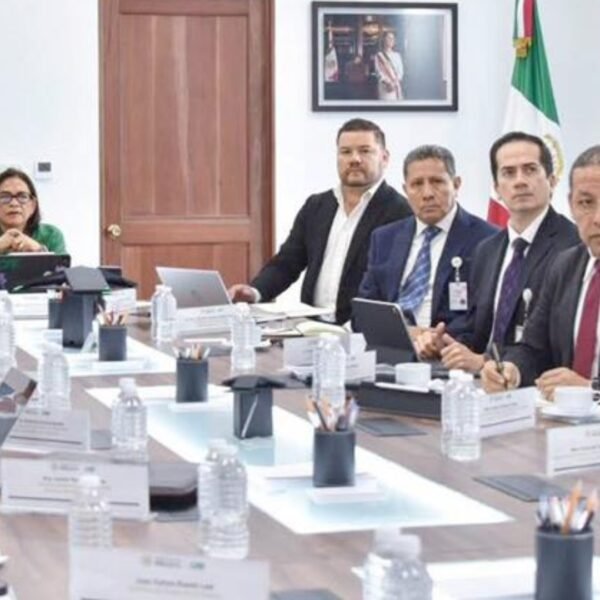 Asegura Gobierno que sí asistió a reunión con CFE tras apagones