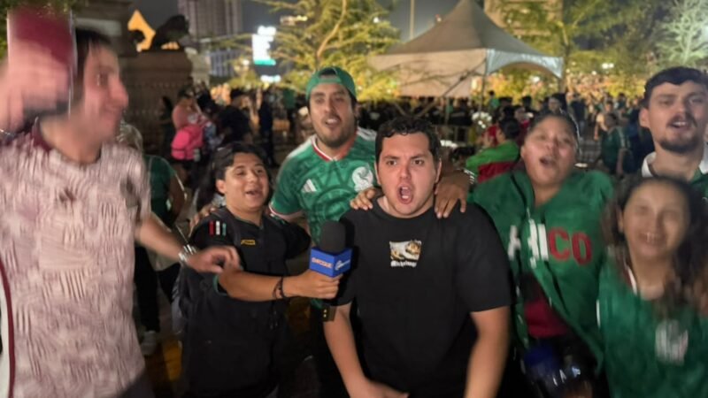 Celebran regios triunfo de México sobre Ecuador
