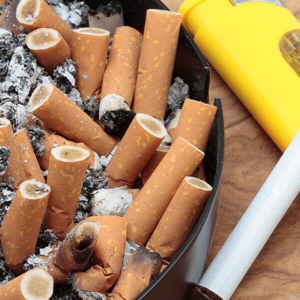 Piden operativos contra venta ilegal de cigarros en Nuevo León