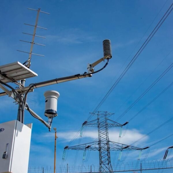CFE suspenderá luz en colonias de García por mantenimiento