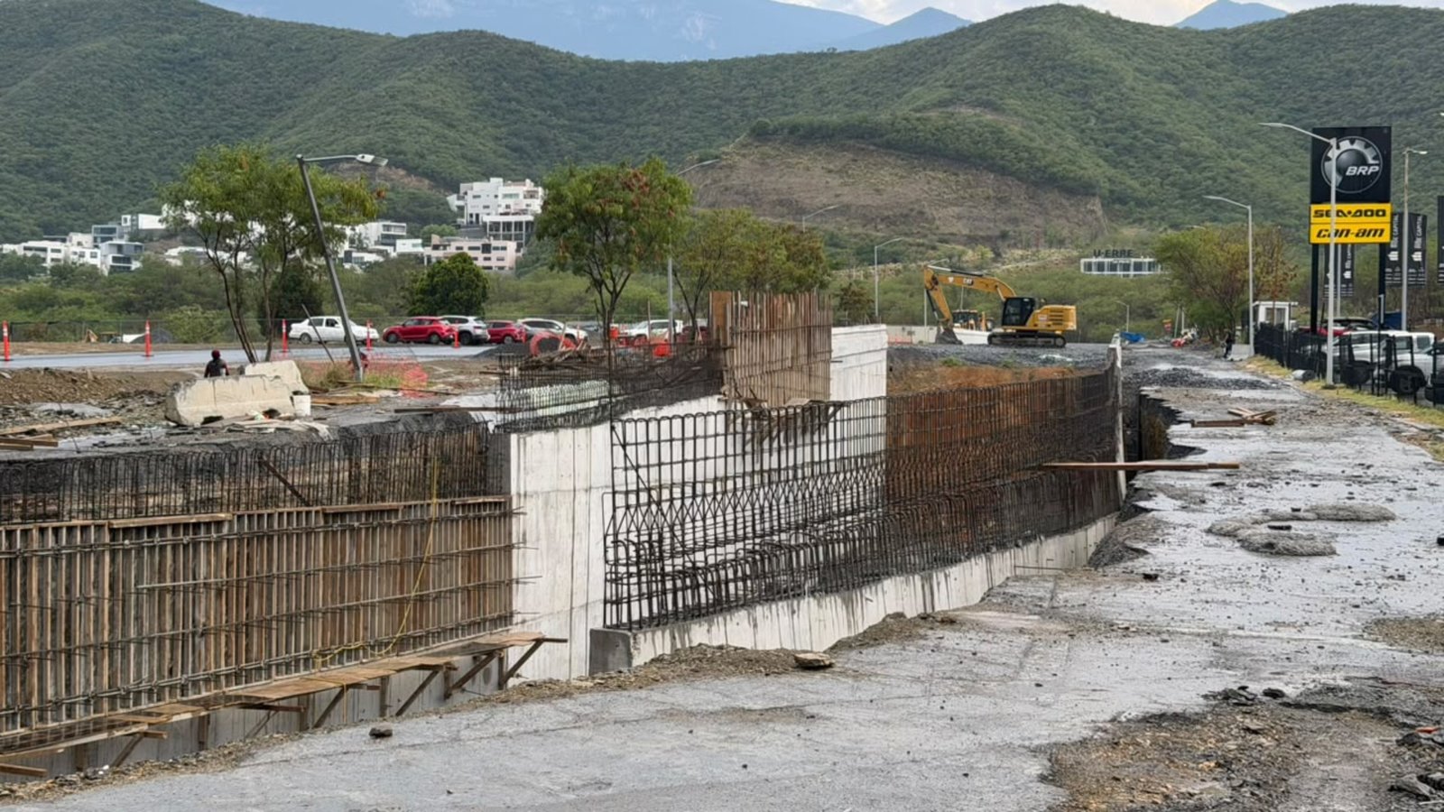 Obra vial en Huajuco sigue sin fecha de entrega