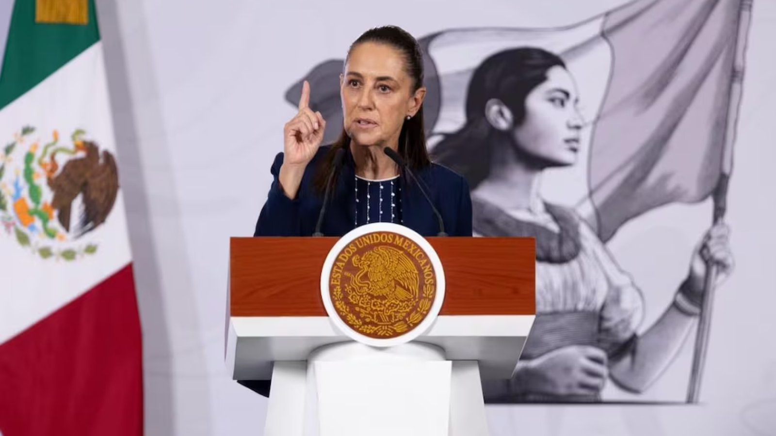 Sheinbaum critica series que glorifican al narco