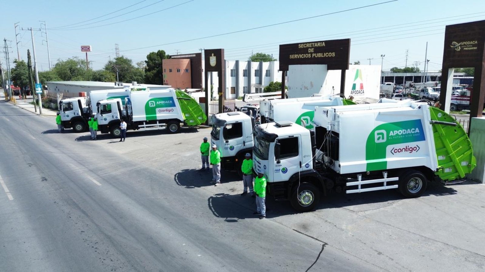 Suma Apodaca cuatro camiones recolectores