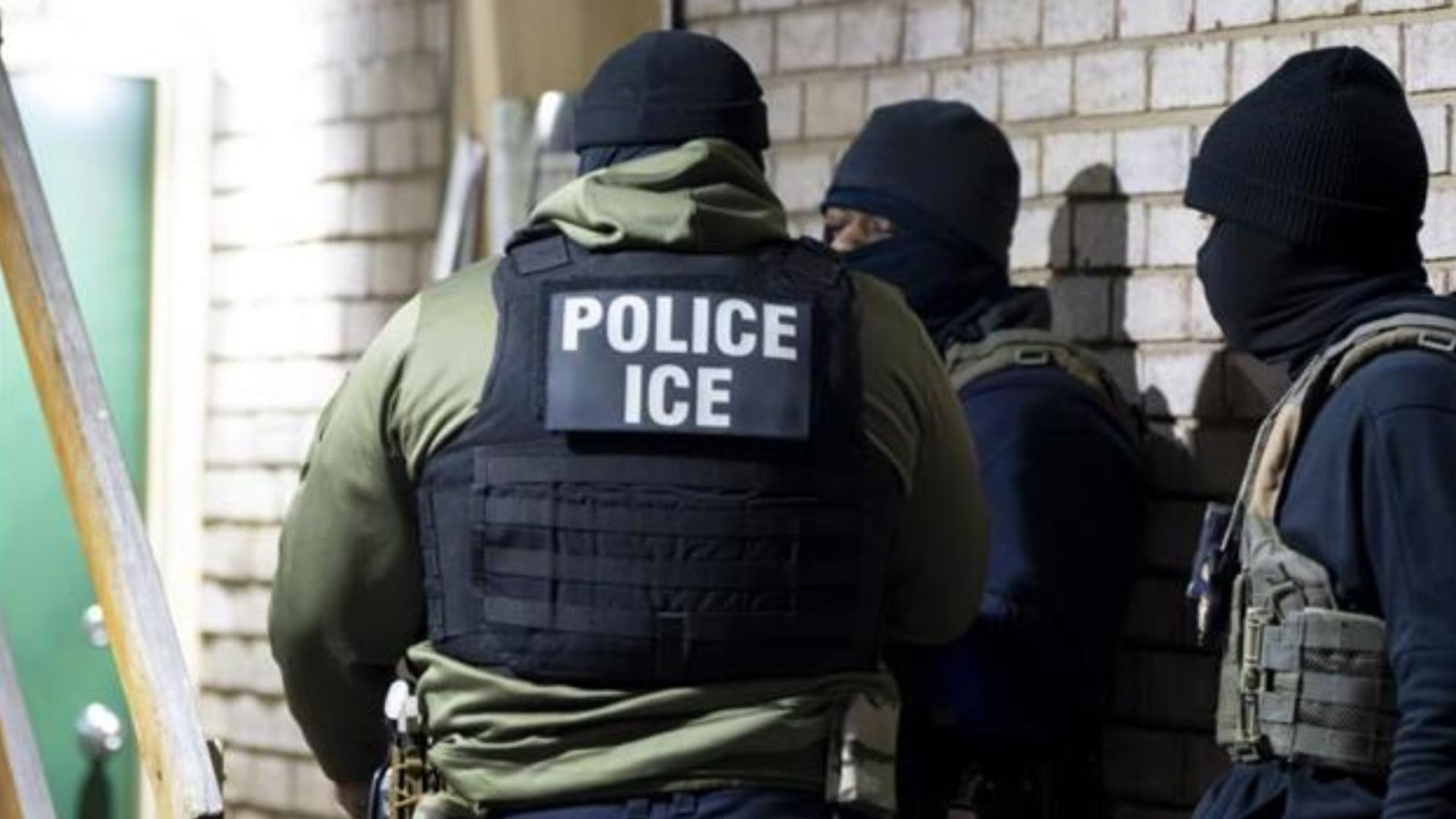 ICE usará cámaras corporales tras muertes en operativos migratorios