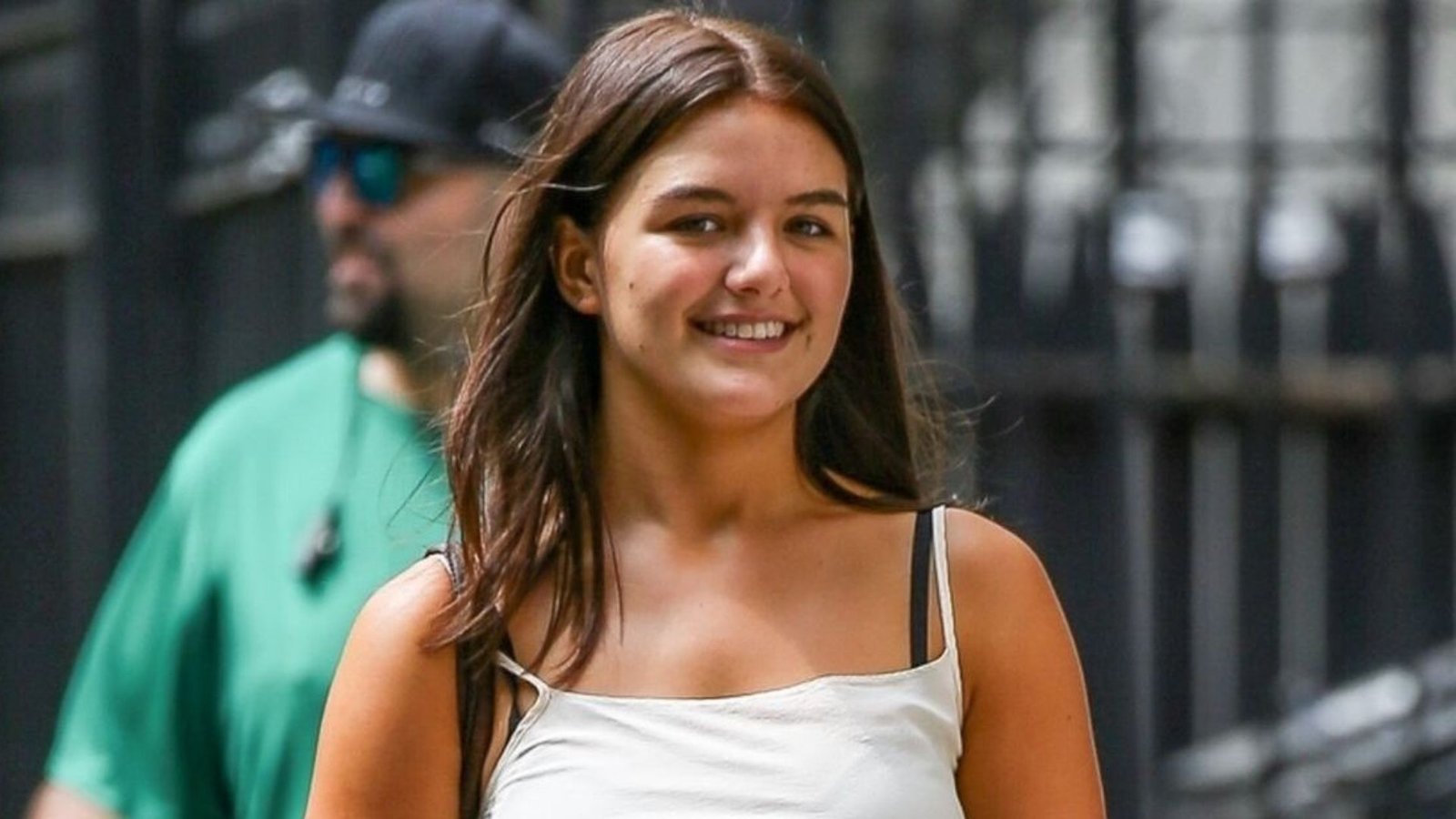 Suri, hija de Tom Cruise, adopta el apellido Noelle