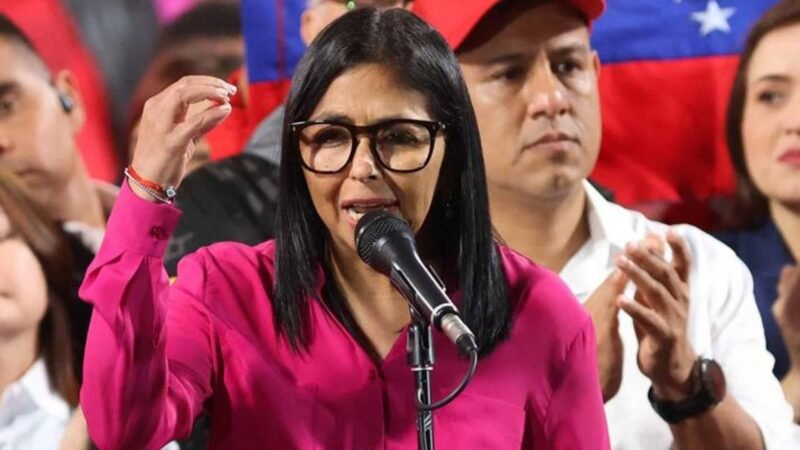 Venezuela anuncia plan con opositores para fortalecer la democracia