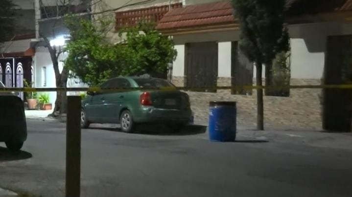 Atacan a balazos domicilio y camioneta en Guadalupe