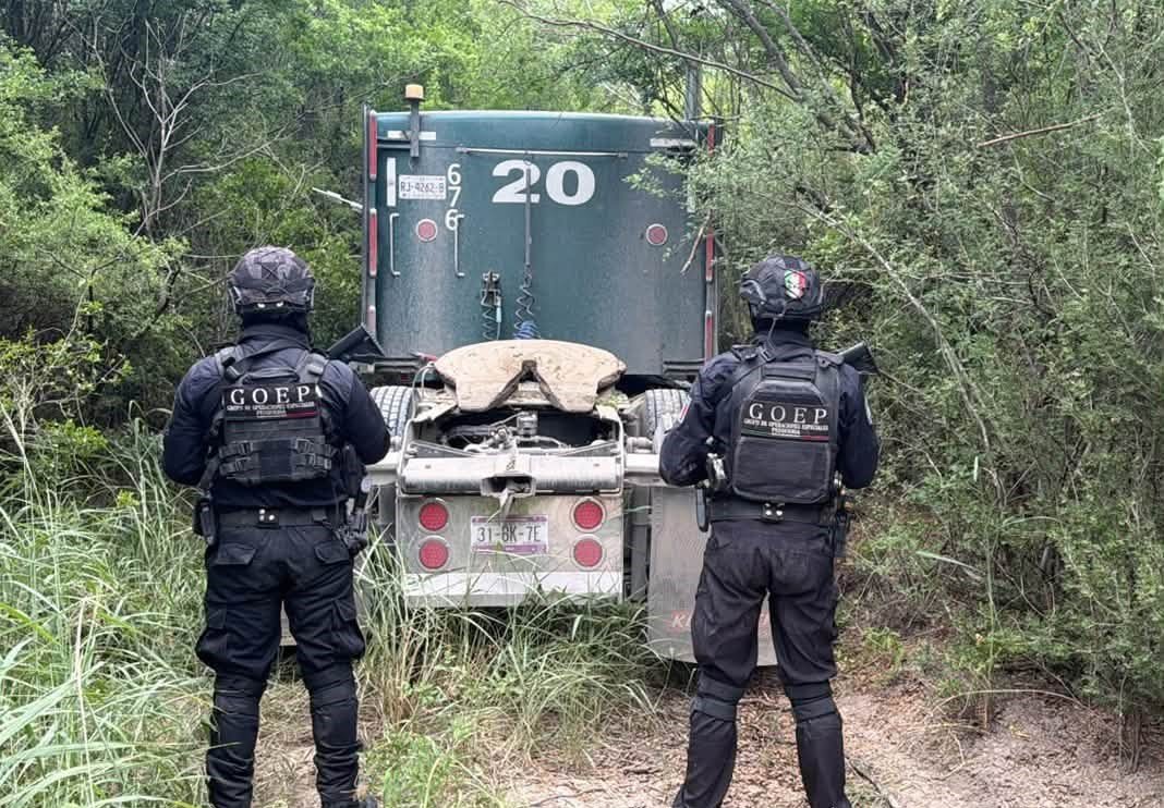 Recuperan tractocamión robado en ejido de Pesquer