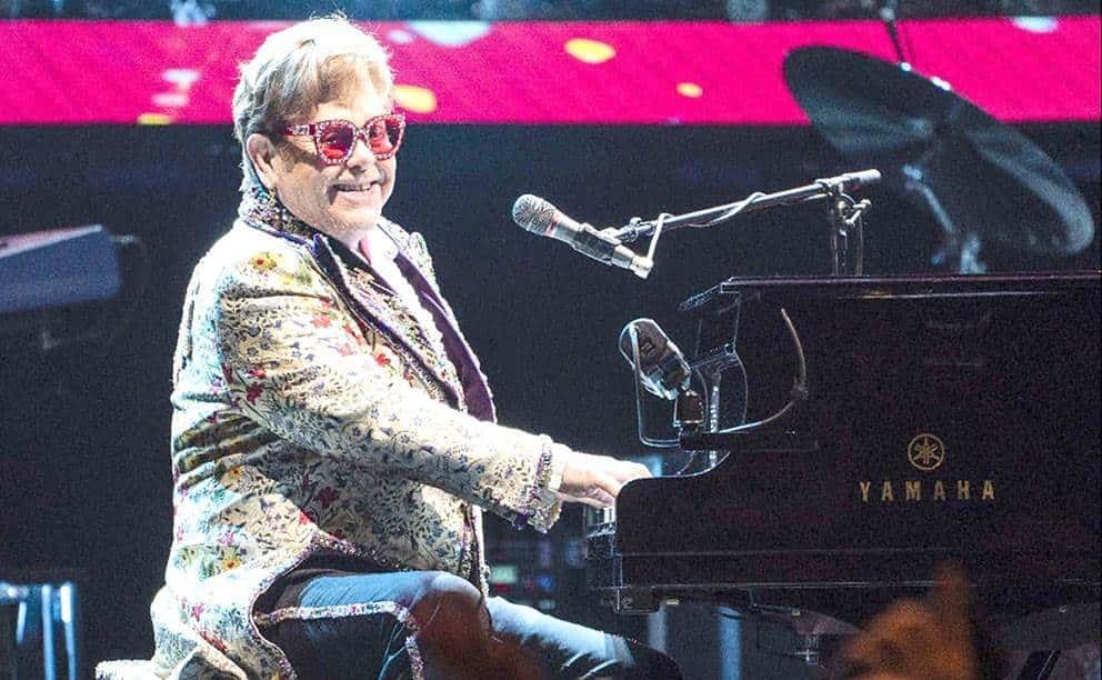 Regresa Elton John a México con conciertos de despedida