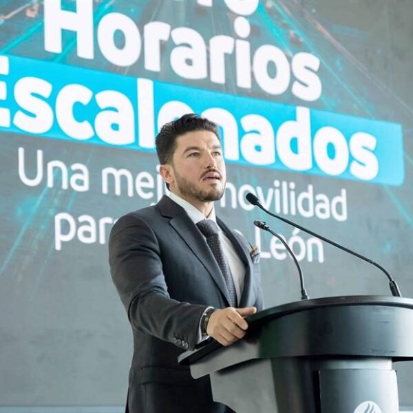 Se suman 300 empresas a horarios escalonados