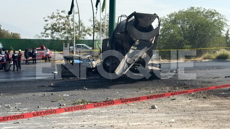 Choque e incendio deja mujer muerta en Paseo de los Leones, García