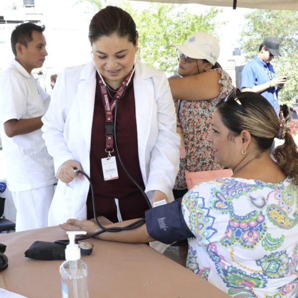 Escobedo lleva Jornada Integral a Balcones del Norte con servicios gratuitos