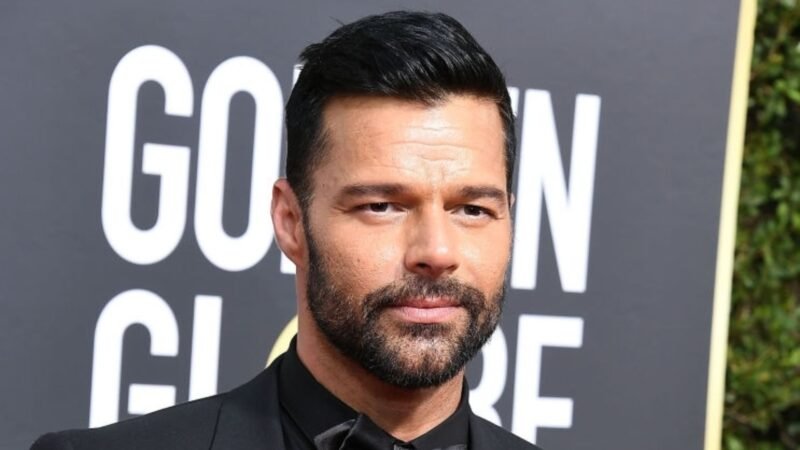 Ricky Martin se une a Hombre al agua, nueva película de Gael García Bernal