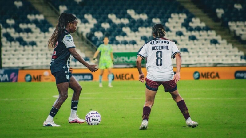 Rayadas mantiene paso perfecto y vence al Atlante en el BBVA