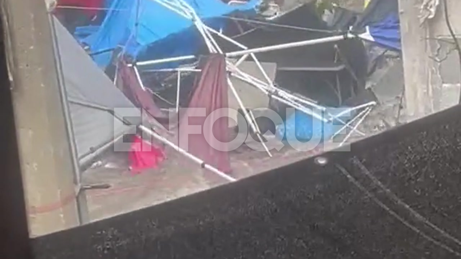 Lluvias arrastran mercado en Santa Catarina