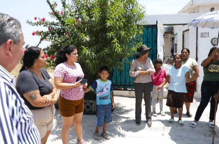 Cerca de 100 familias permanecen sin agua en colonia de Escobedo