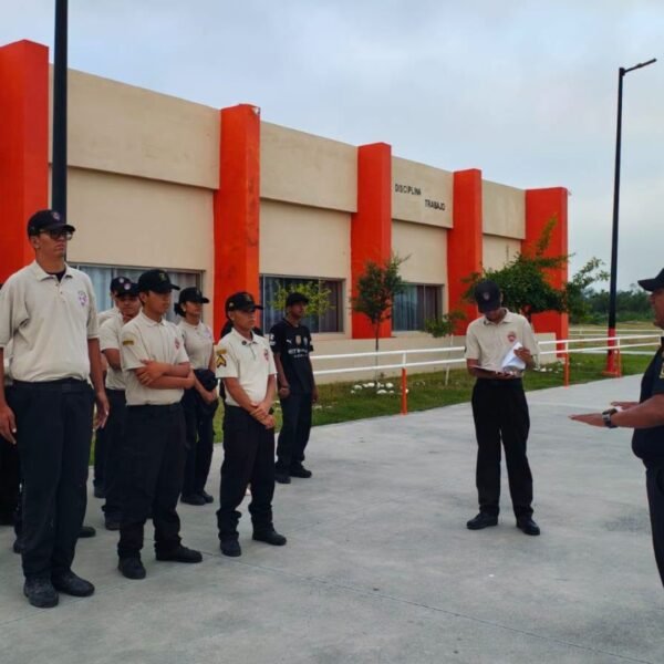 Analizará Nuevo León situación jurídica de sus colegios militarizados