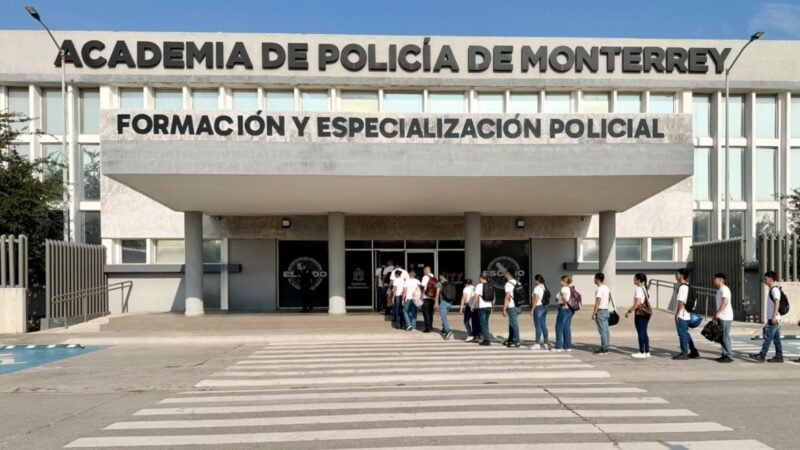 Monterrey recibe a 65 nuevos cadetes