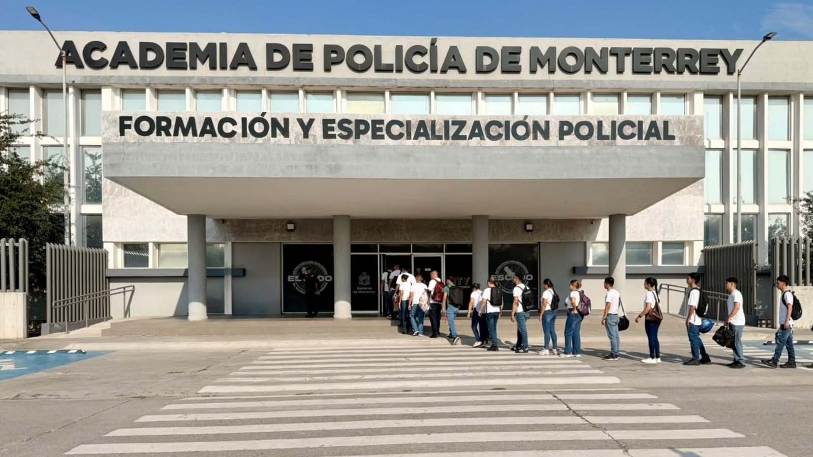 Monterrey recibe a 65 nuevos cadetes
