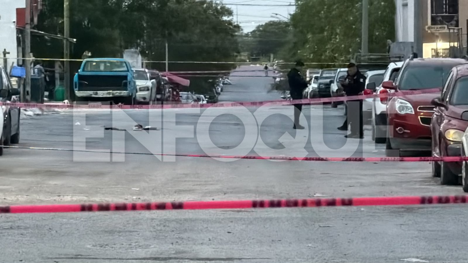 Atacan a balazos a una pareja en calles de Juárez
