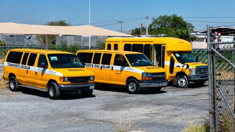 Educación de Nuevo León aún define plan para transporte escolar del ciclo 2026-2027