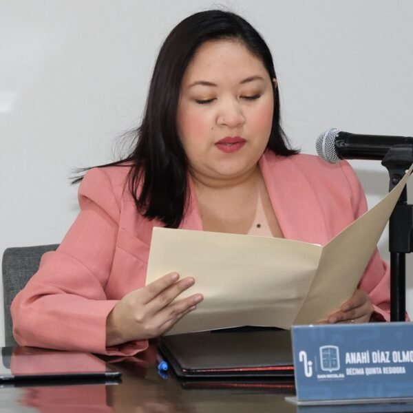 Regidora de San Nicolás renuncia a MC y busca sumarse al PAN