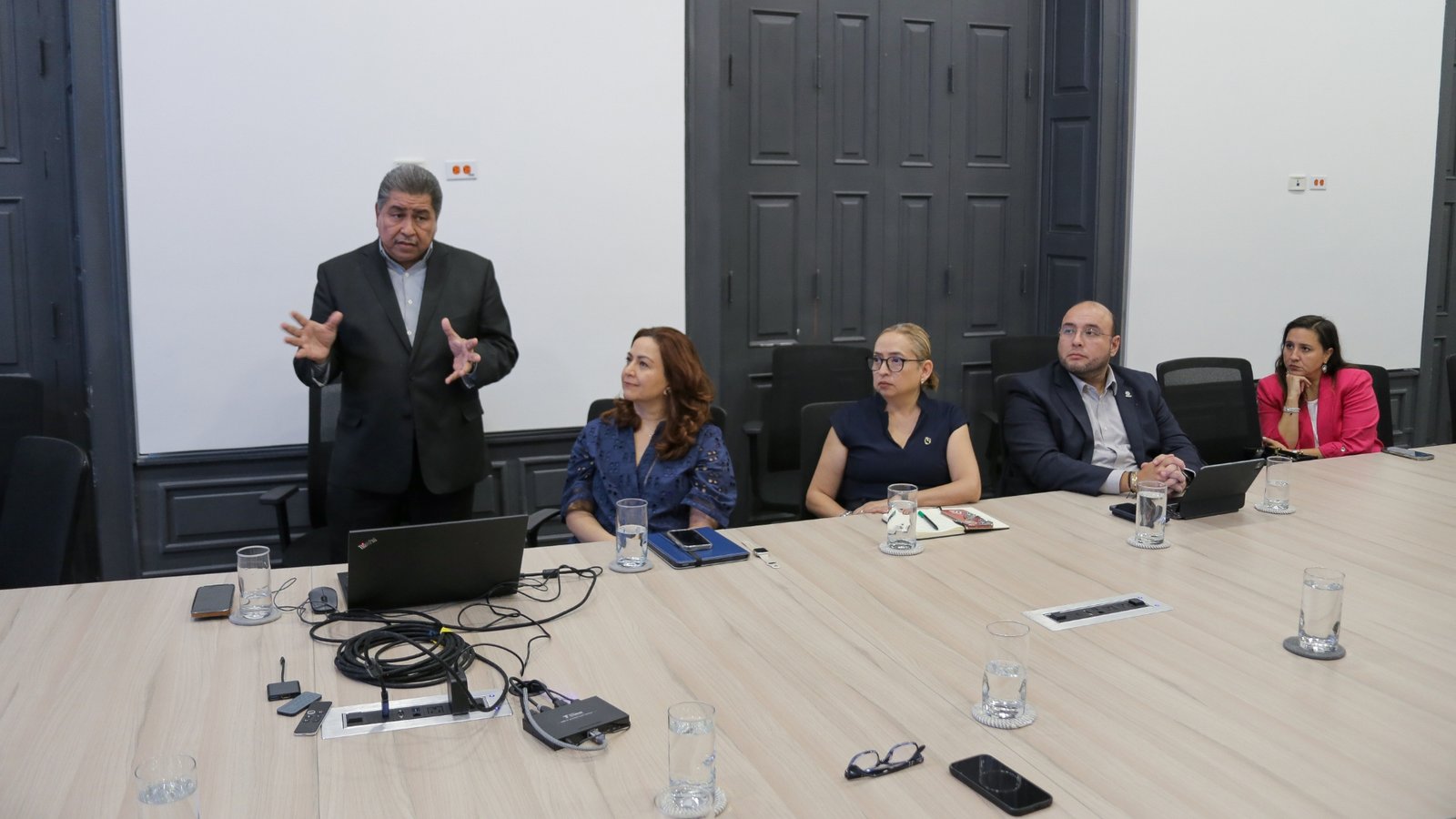 Presenta Nuevo León mejoras de la plataforma 070