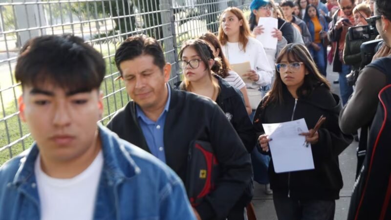 UNAM aplica examen de control a 4 mil 200 aspirantes