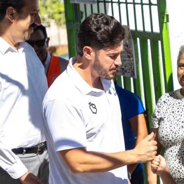Descarta Samuel pedir licencia en Nuevo León