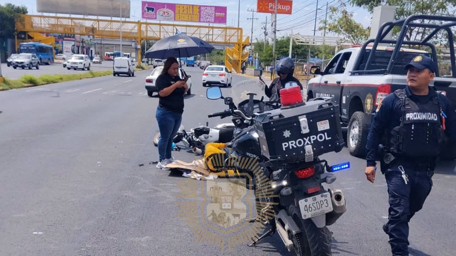 Motociclista resulta lesionado en choque en Escobedo