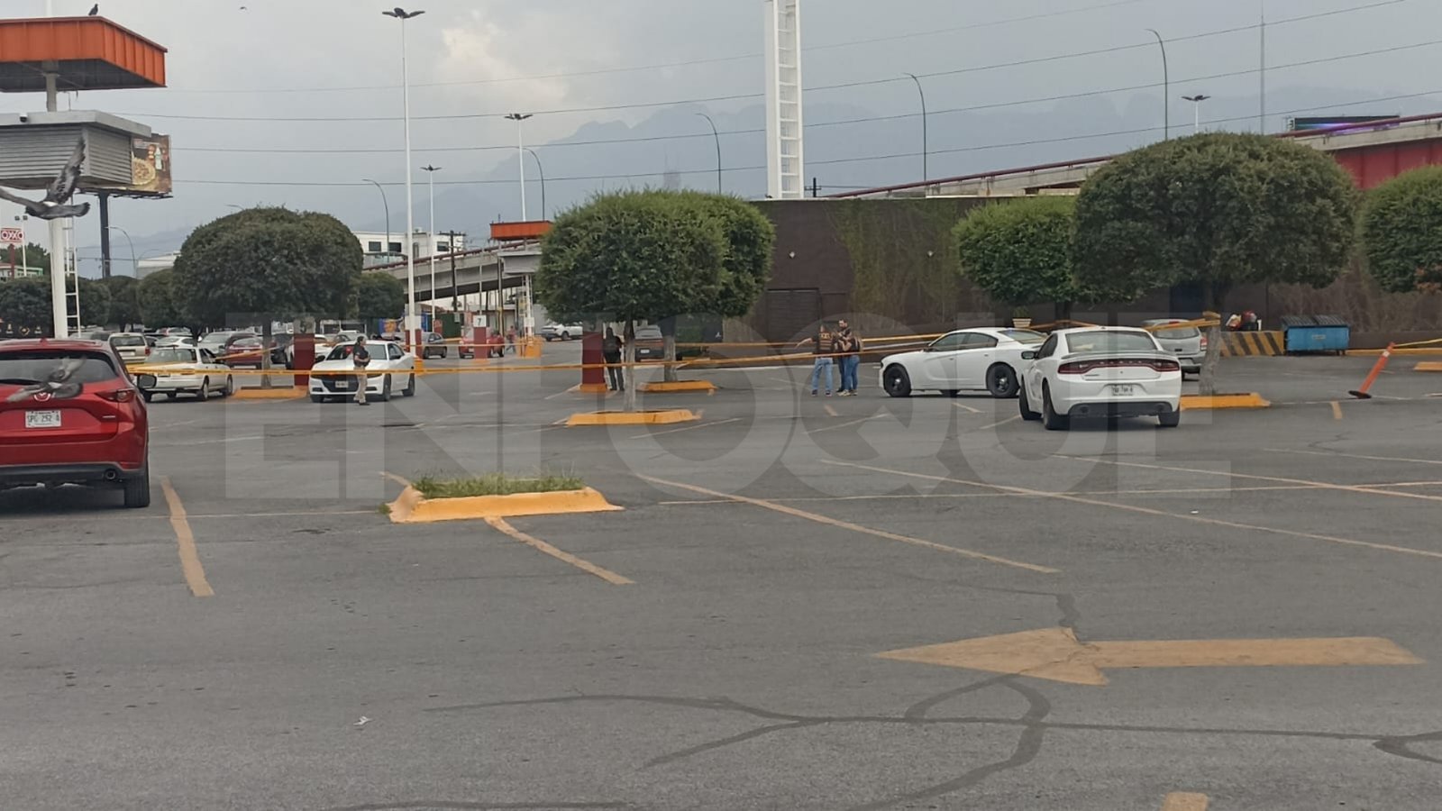 Detienen a dos tras persecución y balacera en Av. Lincoln, Monterrey