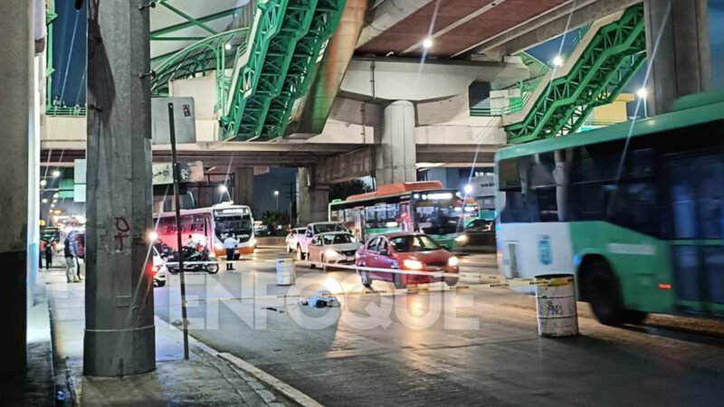 Muere hombre al caer de estación del metro San Nicolás