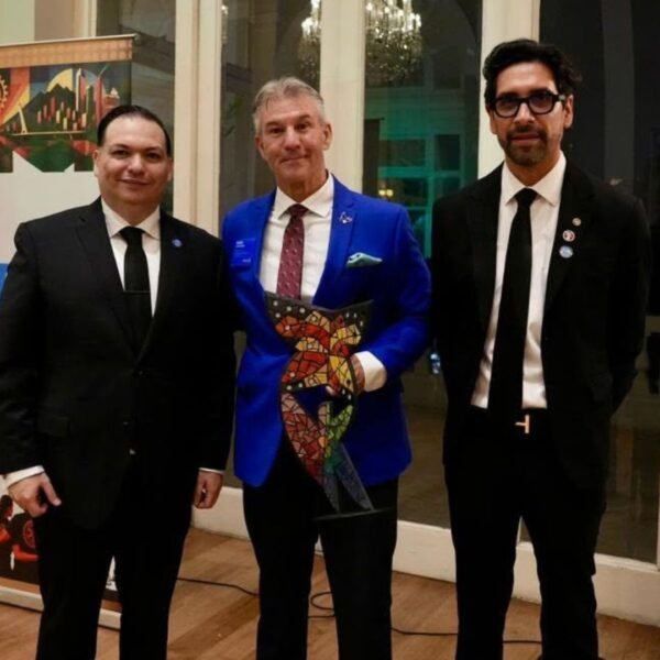Club Rotario Monterrey Obispado celebra 70 años de servicio