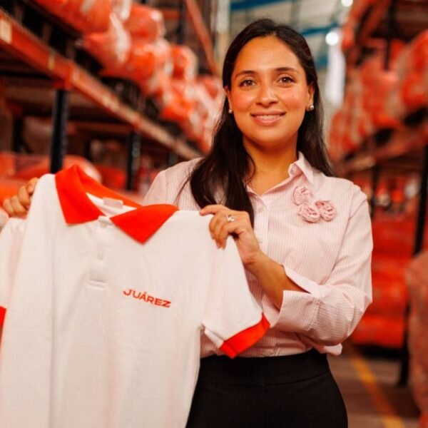 Juárez entregará 150 mil uniformes escolares gratis desde el 24 de agosto