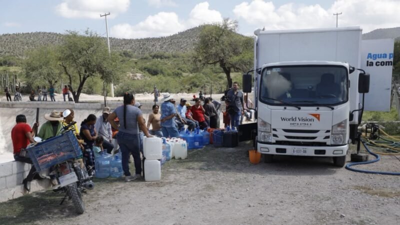 Empresarios apoyarán con planta potabilizadora al ejido Las Palomas en Mier y Noriega