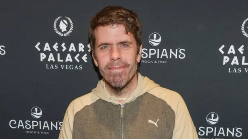 Hospitalizan a Perez Hilton tras una crisis transmitida en redes sociales