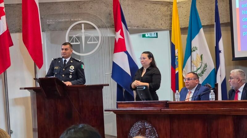Llevan experiencia de seguridad a congreso internacional