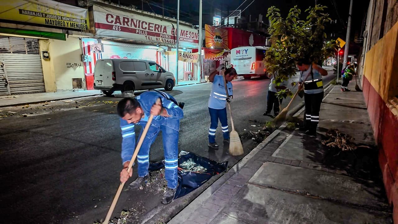 Fortalece Monterrey operativo de limpieza en Mesón Estrella