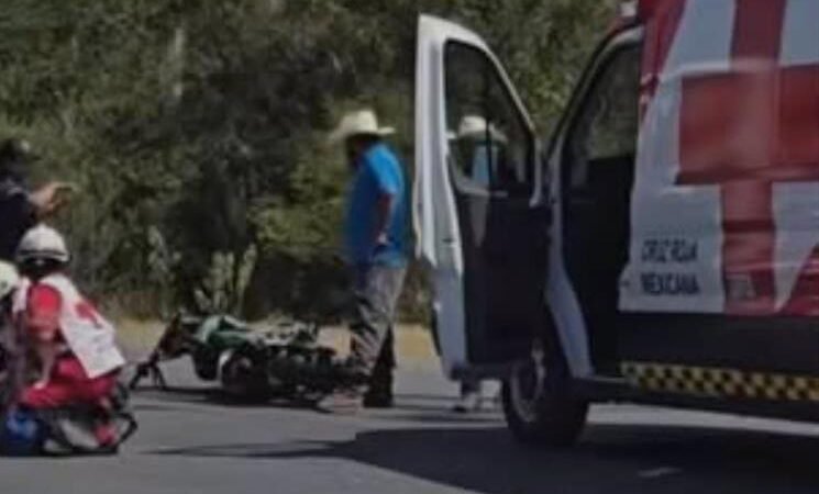 Muere motociclista tras choque con camioneta en Montemorelos