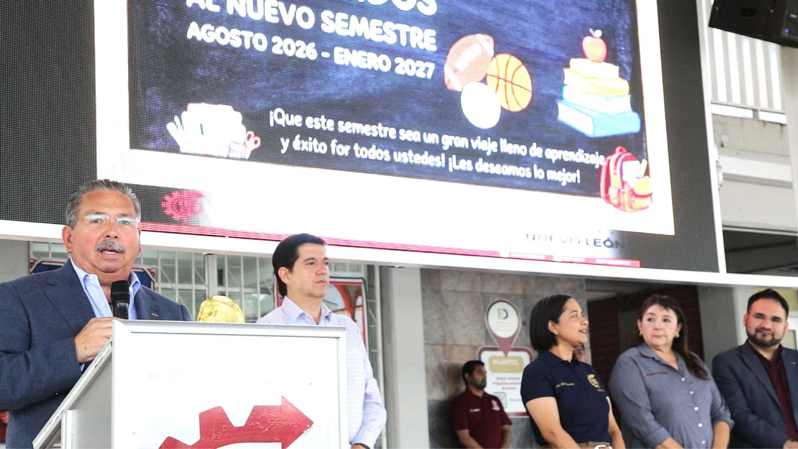 Escobedo impulsa oportunidades para jóvenes durante arranque de ciclo escolar