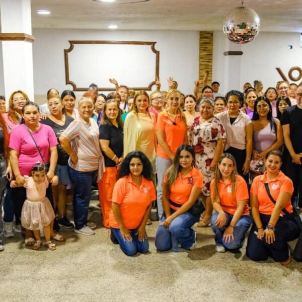 Diálogos en tu Calle orienta a más de mil 400 mujeres contra la violencia en Nuevo León